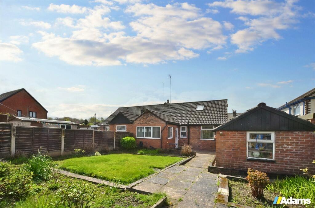2 bedroom semidetached bungalow for sale in Latham Avenue, Runcorn, WA7
