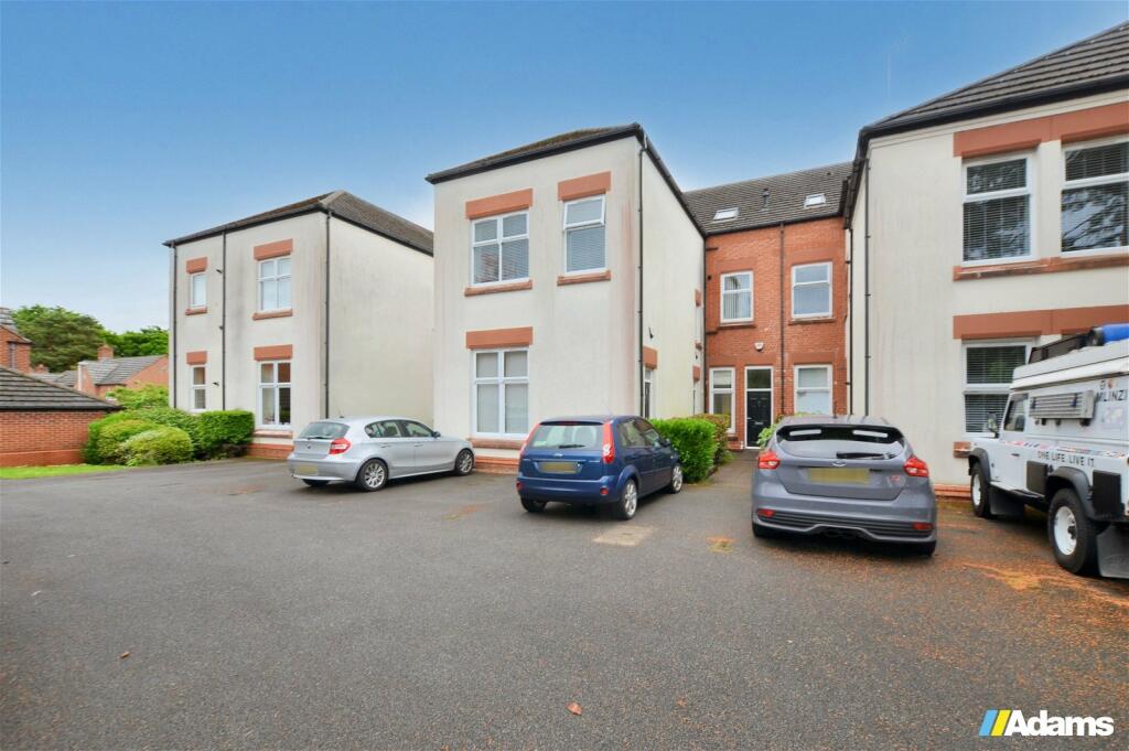 1 bedroom ground floor flat for sale in Lawson House, Higher Runcorn, WA7