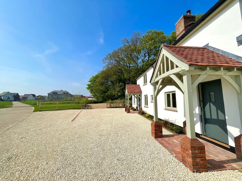 Additional property image - Courtwick Lane, Littlehampton