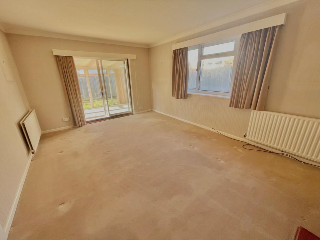 3 bedroom detached bungalow for sale in Sea Lane Gardens, Ferring, BN12