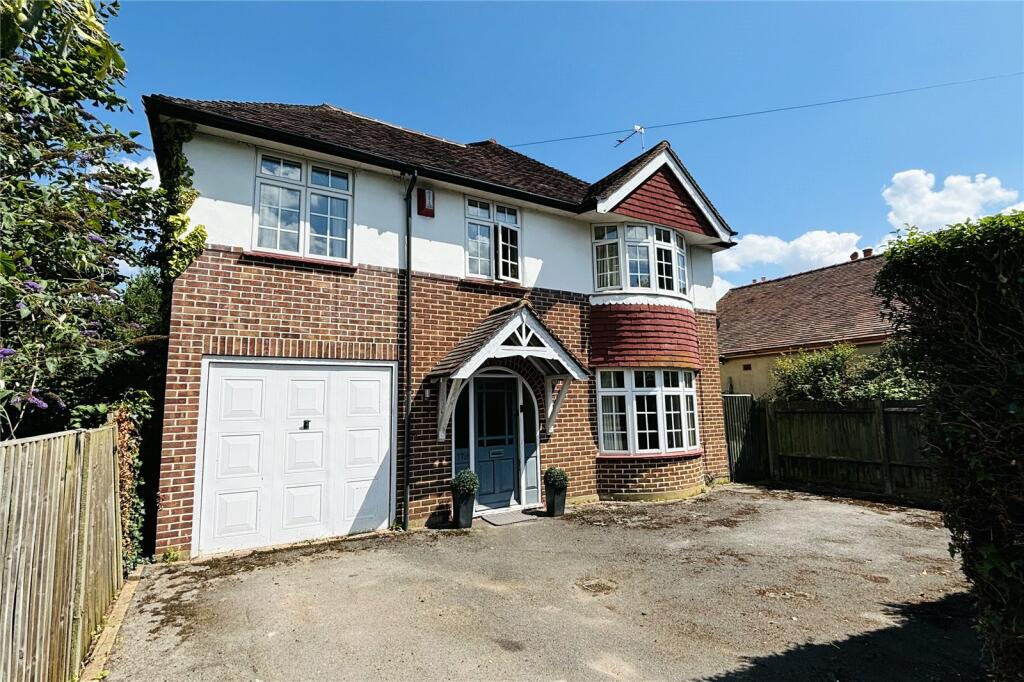 4 bedroom detached house for sale in Penton Road, StainesuponThames, TW18