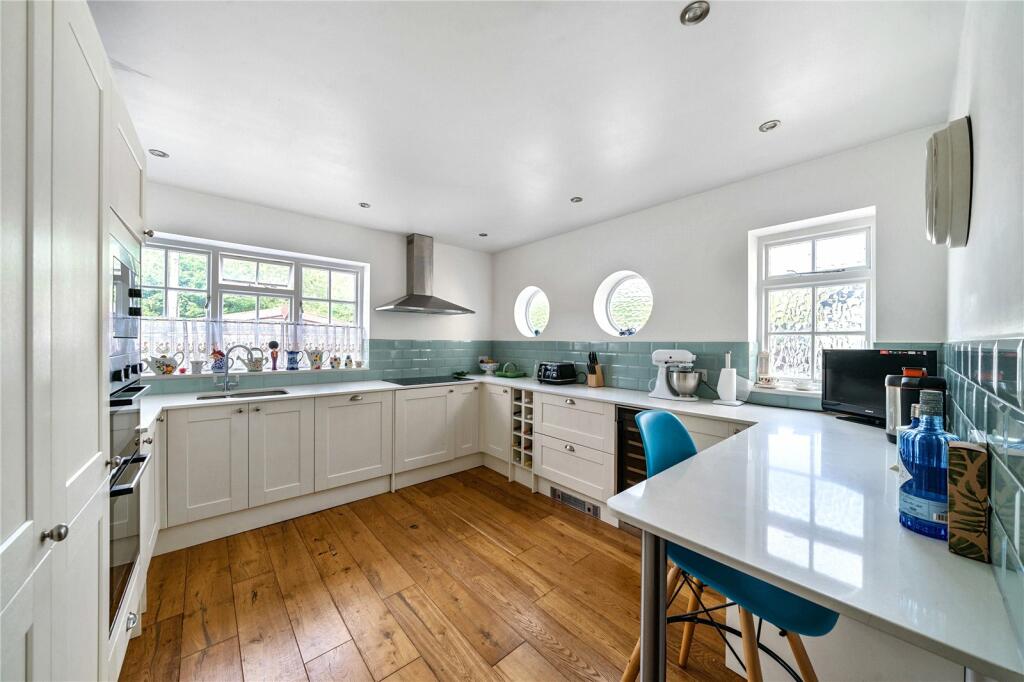 Main image of property: Hythe End Road, Wraysbury, Staines-upon-Thames, Berkshire, TW19