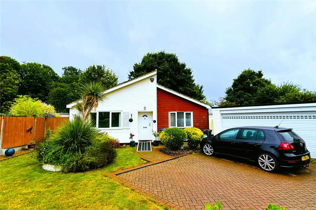 Main image of property: Peket Close, Staines-upon-Thames, Surrey, TW18