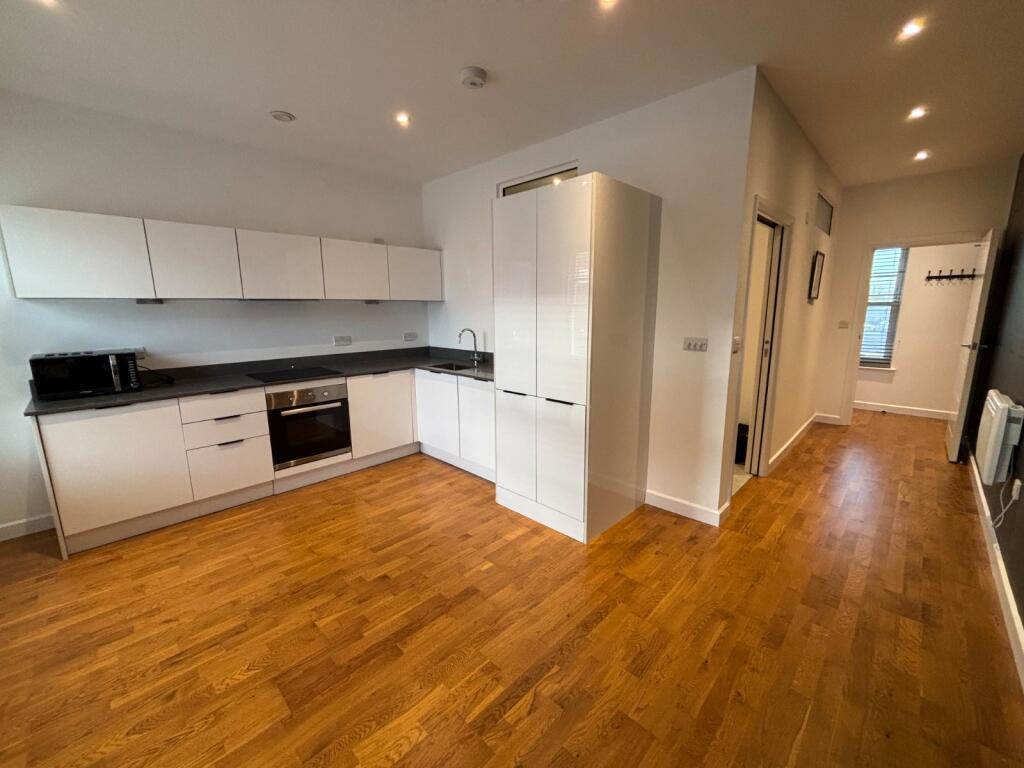 Main image of property: Clarence Street, Staines-upon-Thames, Surrey, TW18