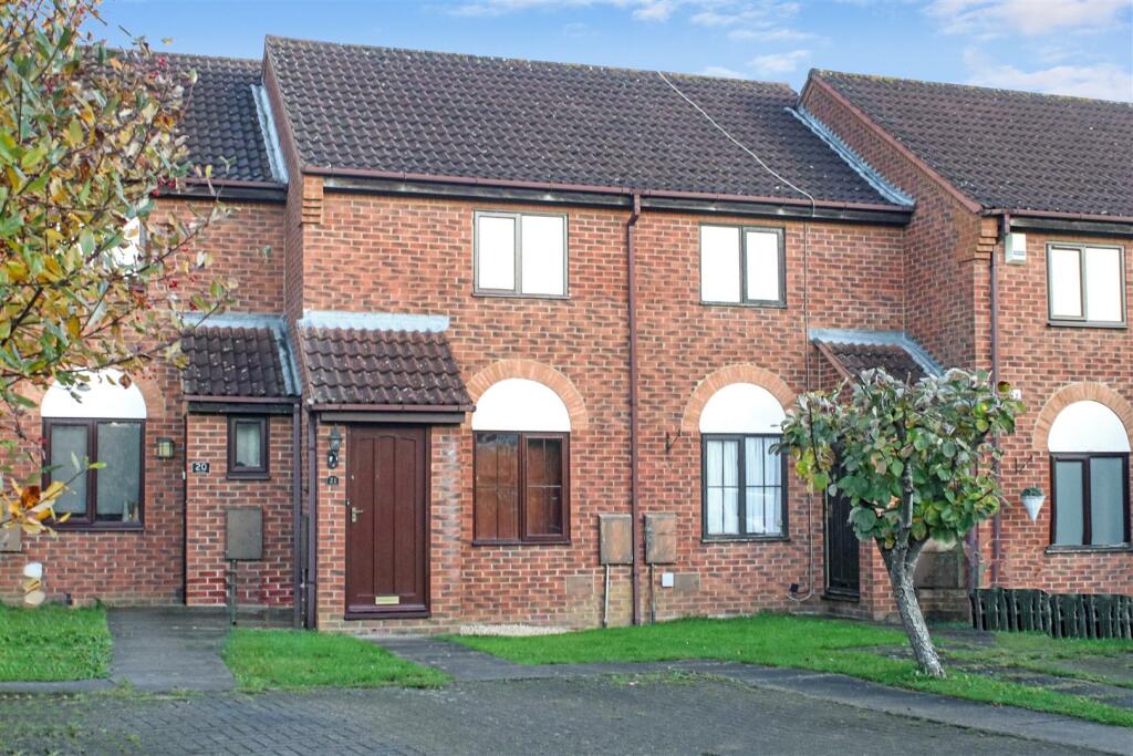 2 bedroom terraced house for sale in Burholme, Emerson Valley, Milton