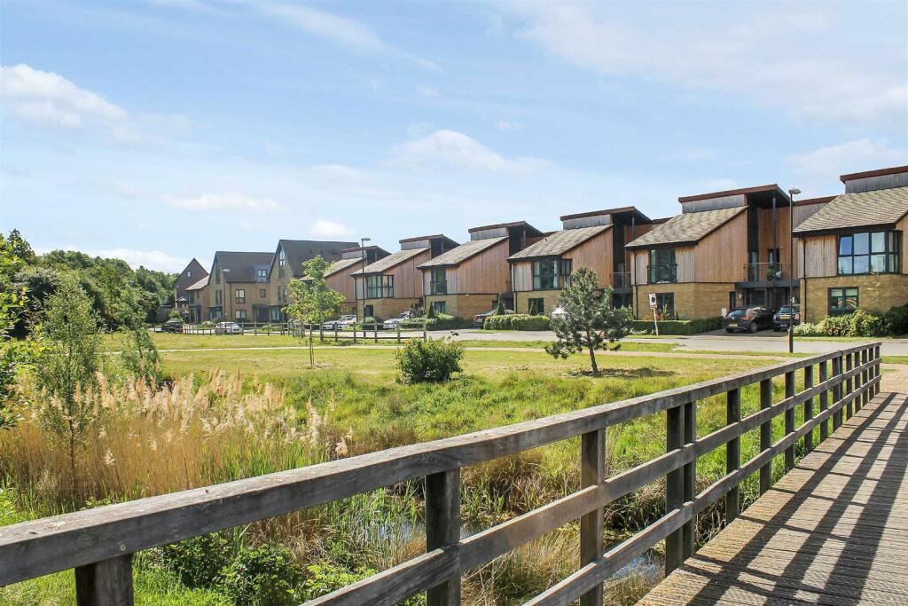 4 bedroom detached house for rent in Aiken Grange, Oakgrove, MK10