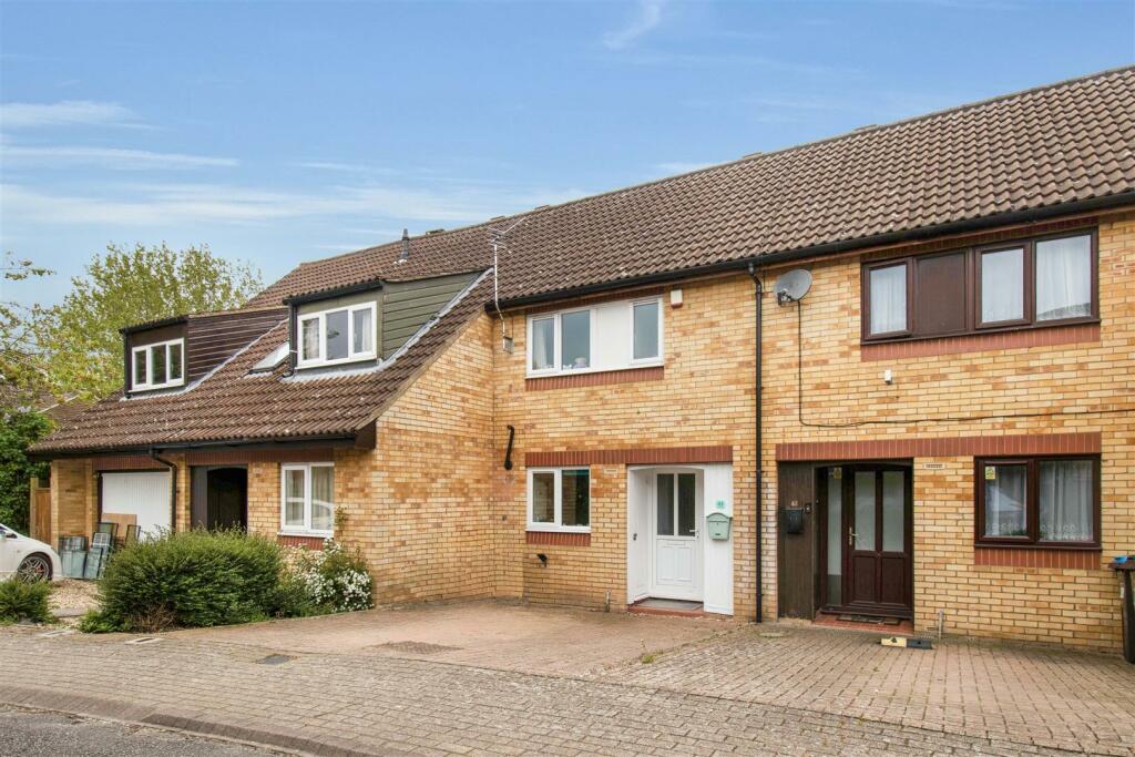 2 bedroom terraced house for sale in Colston Bassett, Emerson Valley