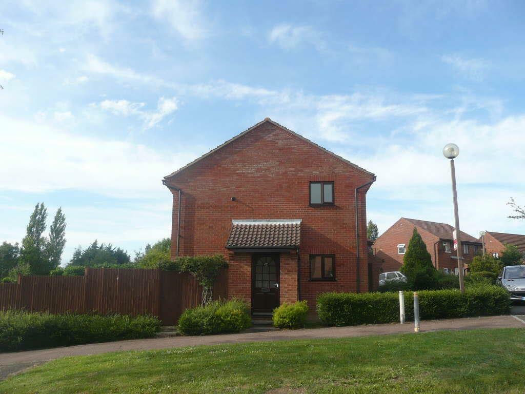 2 bedroom semidetached house for rent in Lundholme, Heelands, MK13