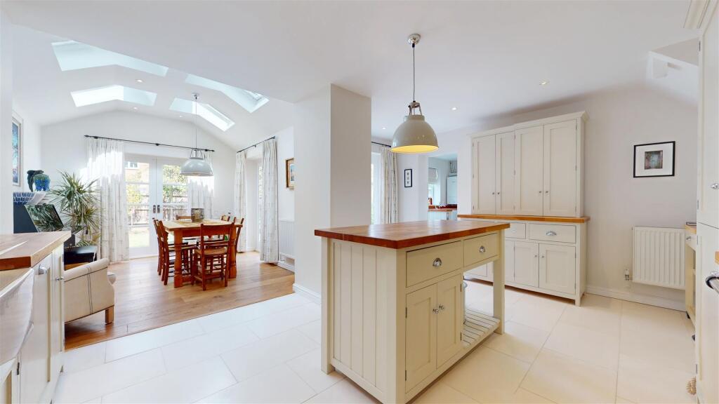 Main image of property: Chetwode Avenue, Monkston, Milton Keynes