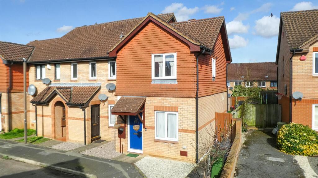 Main image of property: Pettingrew Close, Walnut Tree, Milton Keynes