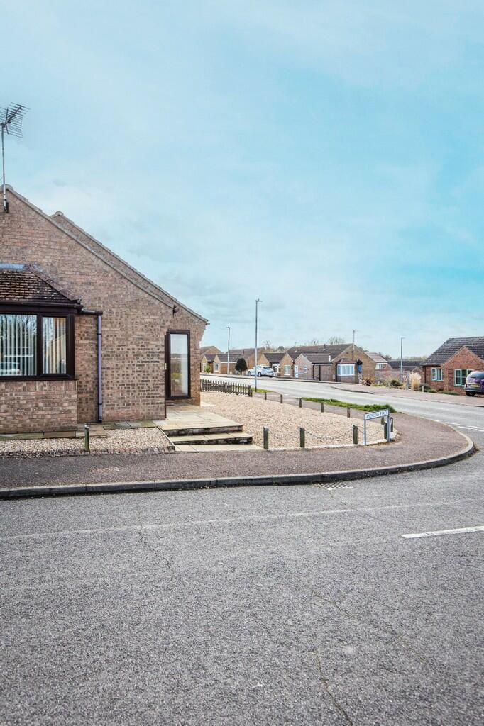 3 bedroom detached bungalow for sale in Hunstanton, PE36