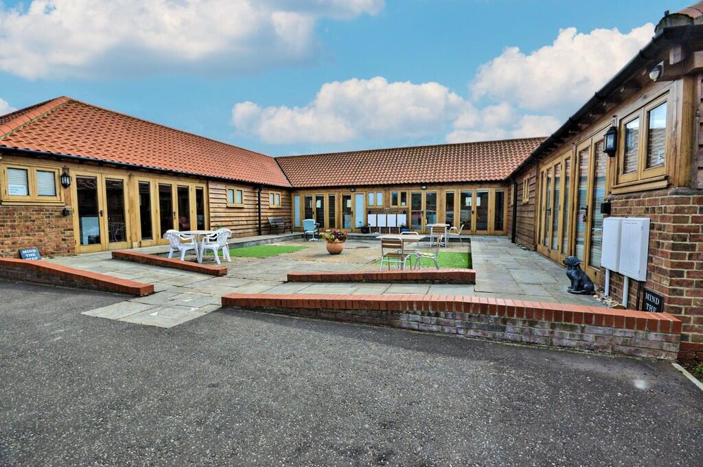 2 bedroom terraced bungalow for sale in Hunstanton, PE36