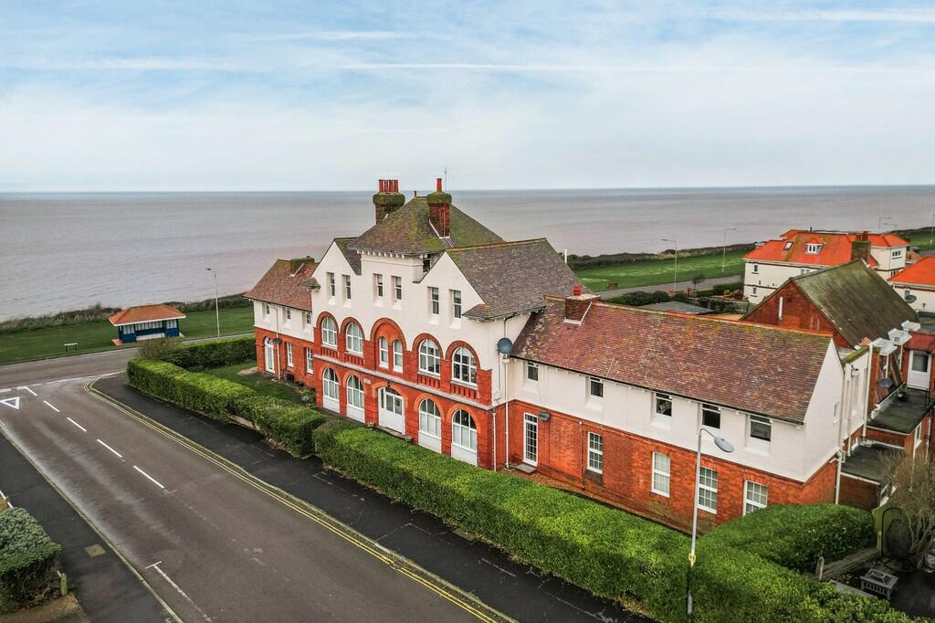 3 bedroom apartment for sale in Hunstanton, PE36