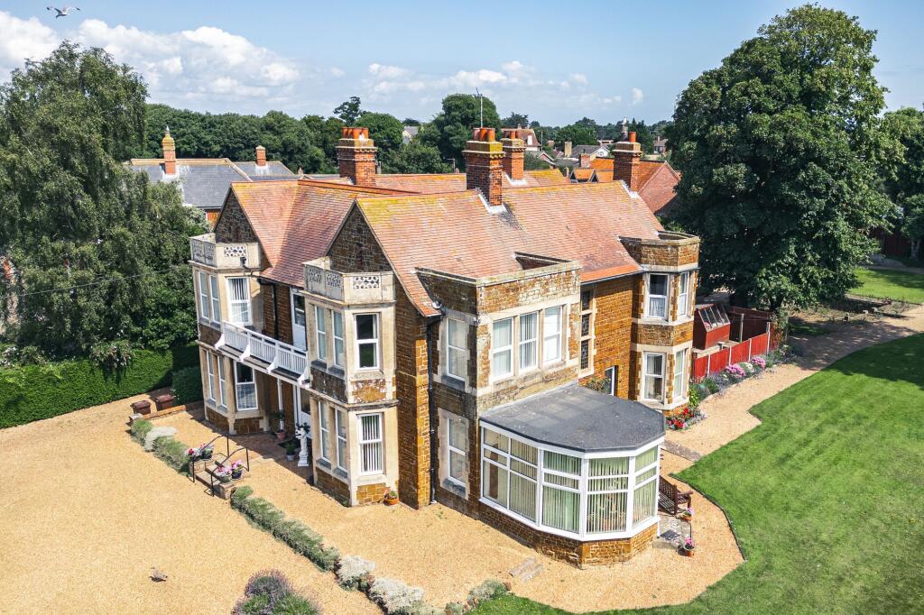Main image of property: Hunstanton