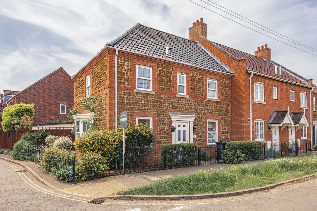 Main image of property: The Old Coal Yard, Snettisham, PE31