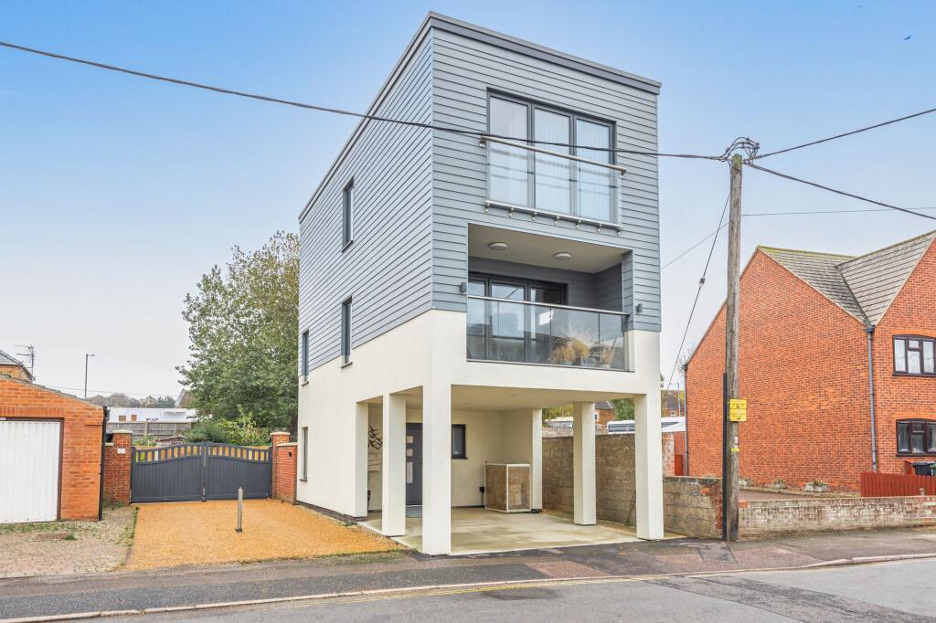 Main image of property: Hunstanton