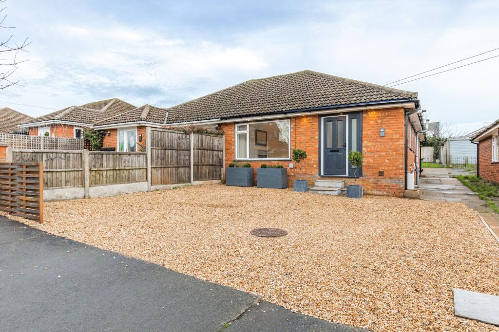 Main image of property: Attractive Bungalow in Hunstanton