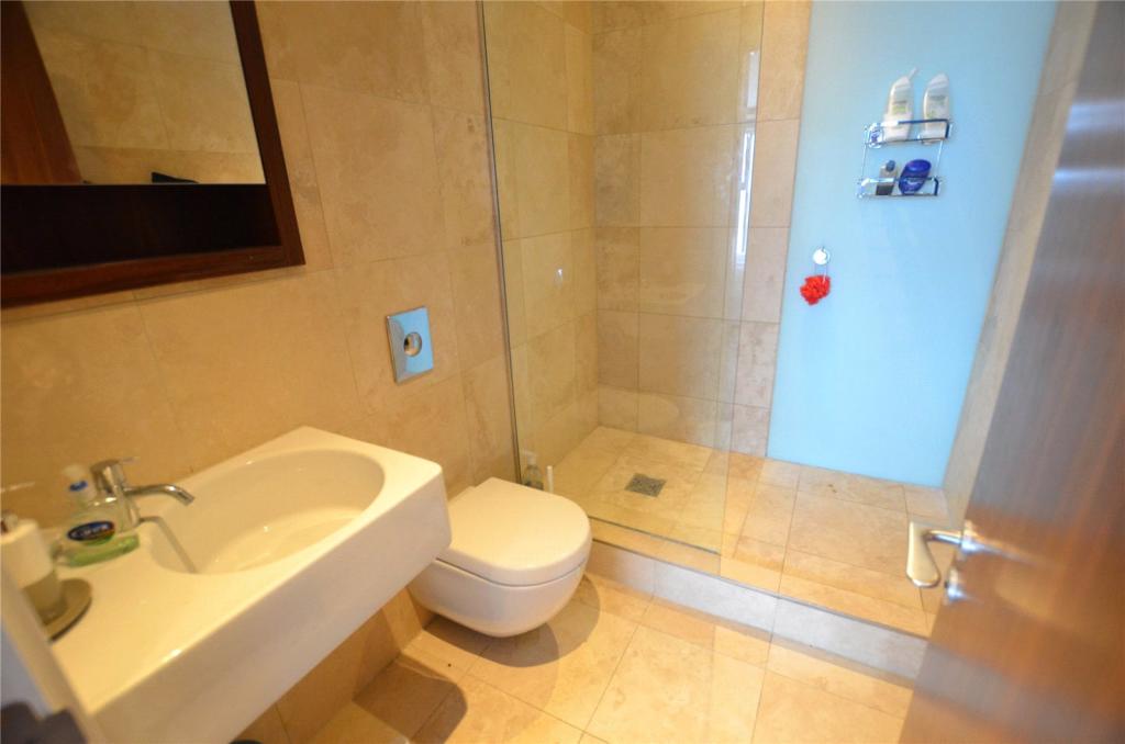 2 bedroom apartment for sale in William Jessop Way, Liverpool