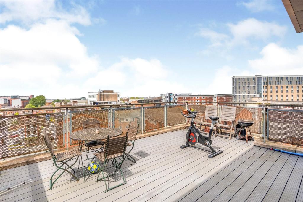 2 bedroom apartment for sale in Hatton Garden, Liverpool, Merseyside, L3