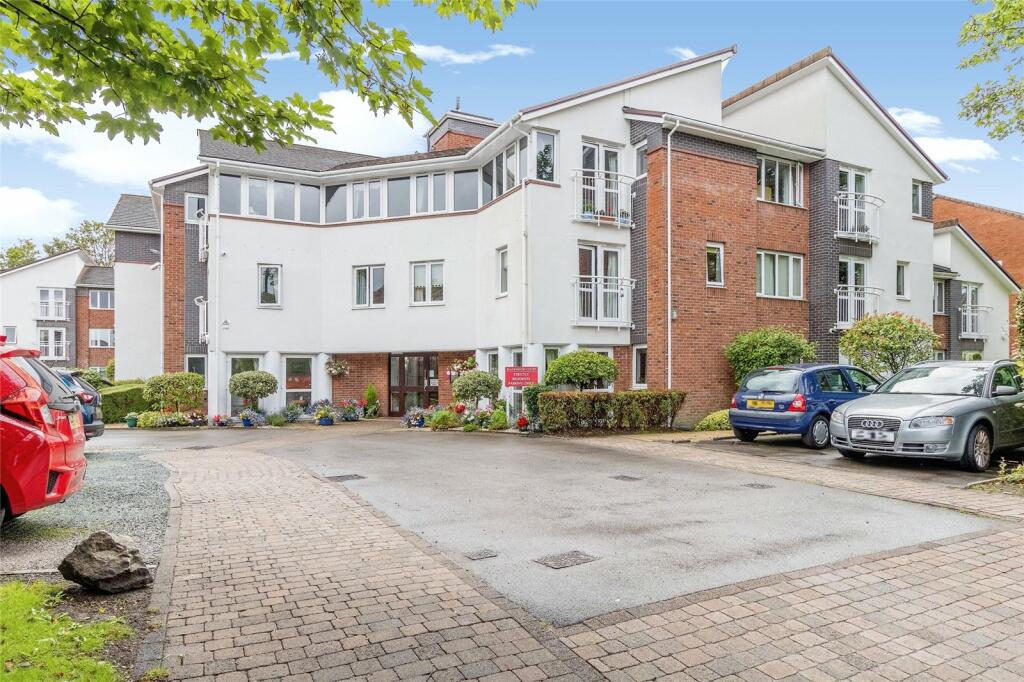 1 bedroom apartment for sale in Woolton Road, Childwall, Liverpool