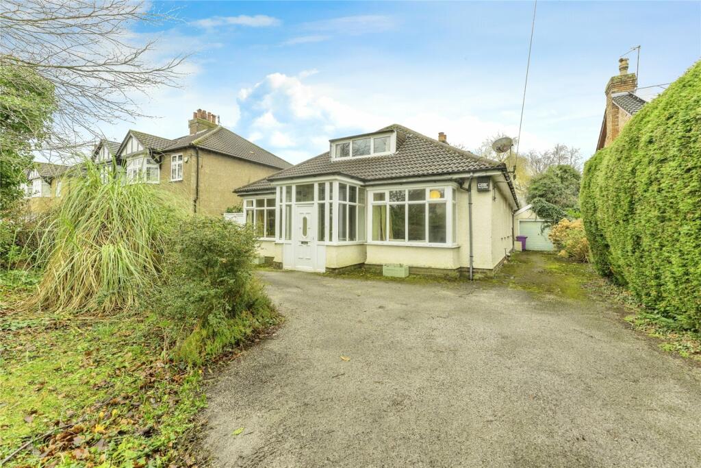 3 bedroom bungalow for sale in Mersey Avenue, Aigburth, Liverpool, L19