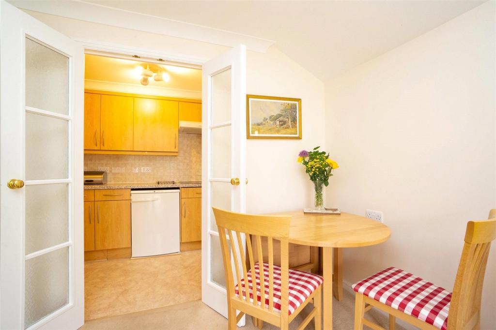2 bedroom apartment for sale in Blackwood Court, 236 Woolton Road
