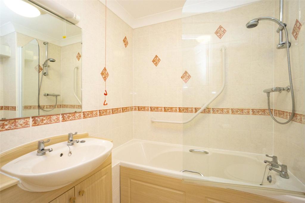 2 bedroom apartment for sale in Blackwood Court, 236 Woolton Road