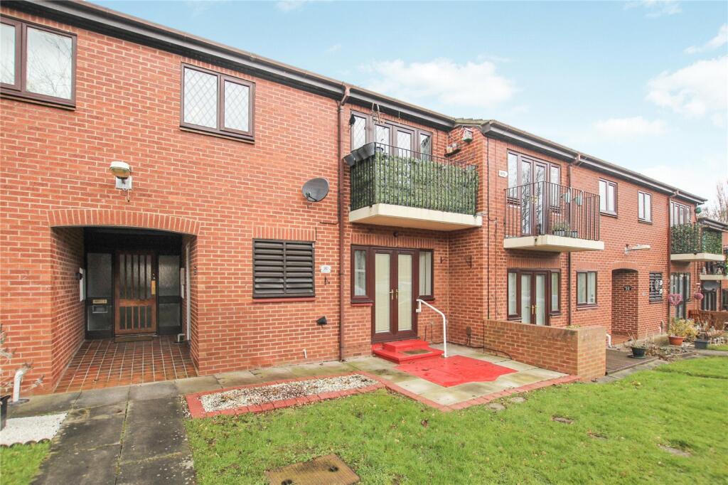 1 bedroom flat for sale in Aysgarth Road, Linthorpe, TS5