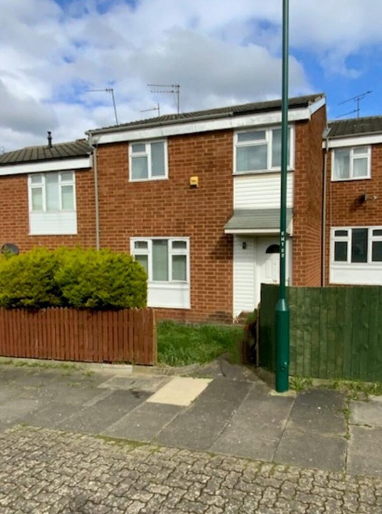 3 bedroom terraced house for sale in Woodcock Close, Eston, TS6