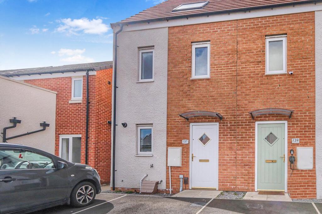 Main image of property: Deepdale Avenue, Whitewater Glade