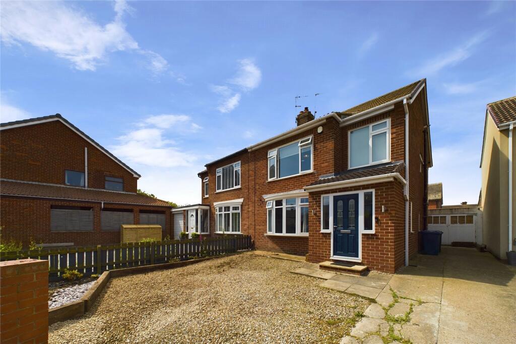 3 bedroom semidetached house for sale in Kirkleatham Avenue, Marskeby