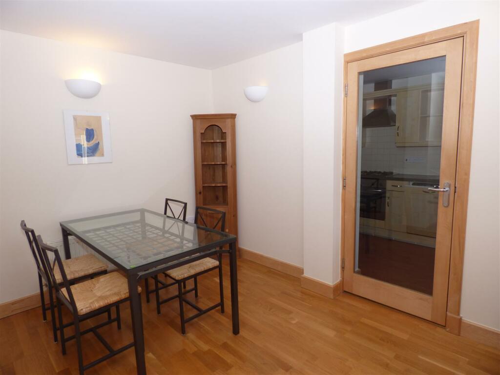 2 bedroom apartment for rent in Rington Court, Hotspur Street