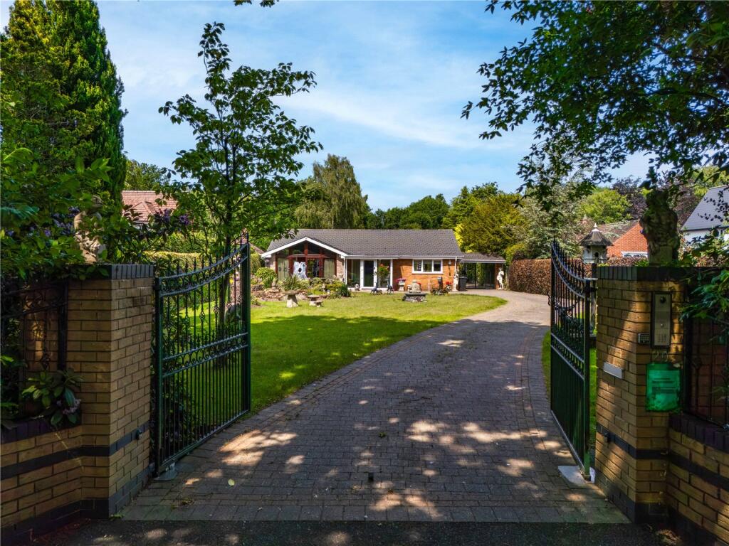 Main image of property: Kirkby Road, Ravenshead, Nottingham, Nottinghamshire, NG15