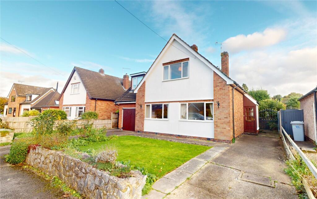 4 bedroom detached house for sale in Farthingate, Southwell