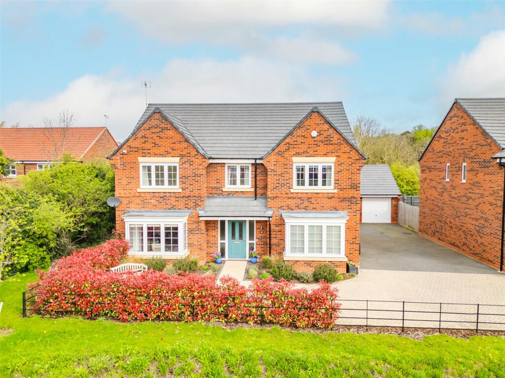 5 bedroom detached house for sale in Hopewell Rise, Southwell