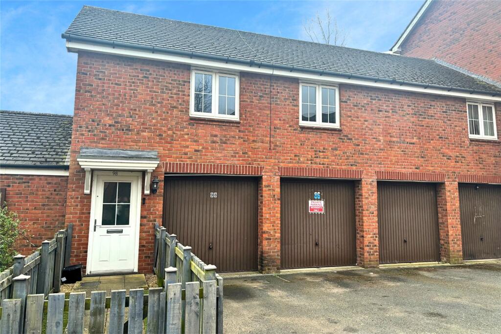 Main image of property: Flatts Lane, Calverton, Nottinghamshire, NG14