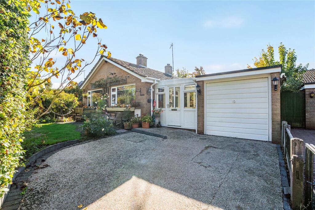 Main image of property: Honeyknab Lane, Oxton, Southwell, Nottinghamshire, NG25