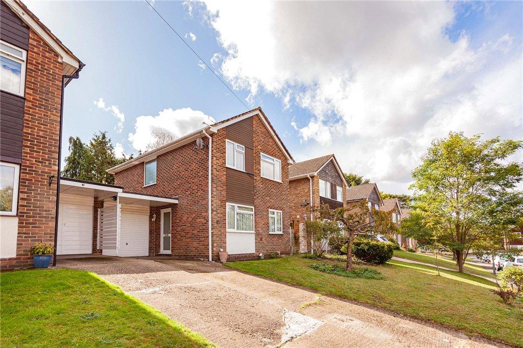3 bedroom detached house for sale in Whitehill Close, Camberley, Surrey