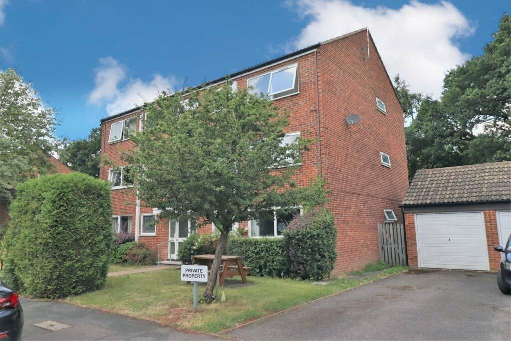 2 bedroom apartment for sale in Henley Drive, Frimley Green, Camberley