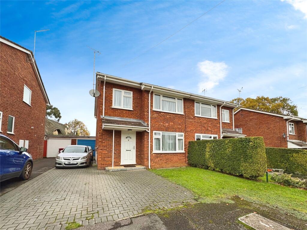 Main image of property: Swiss Cottage Close, Tilehurst, Reading