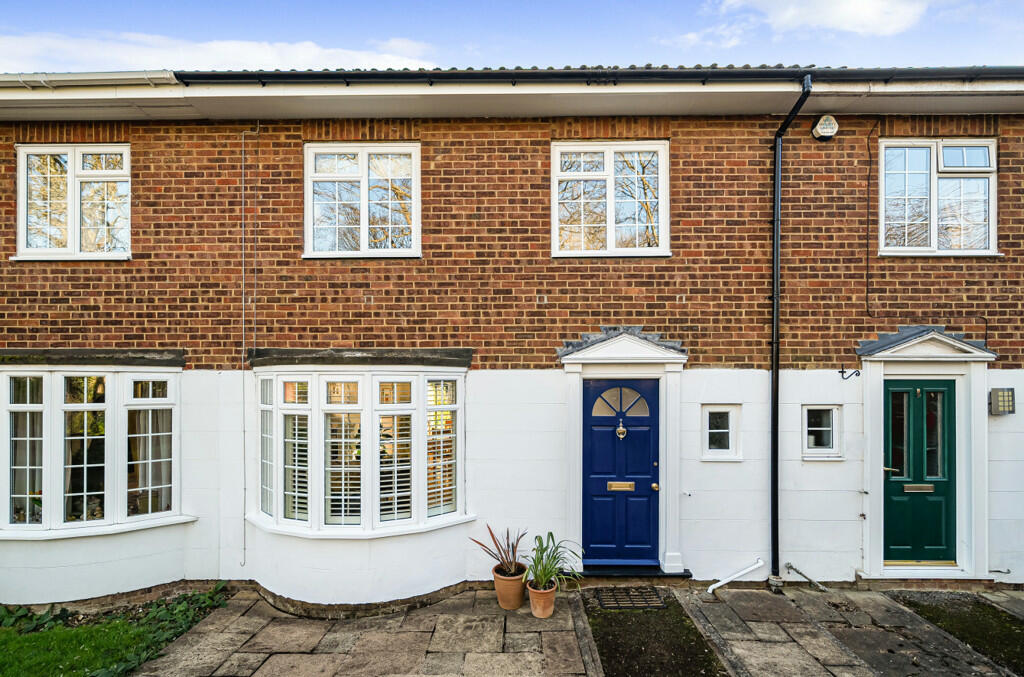 3 bedroom terraced house for sale in Coley Avenue, Reading, Berkshire, RG1