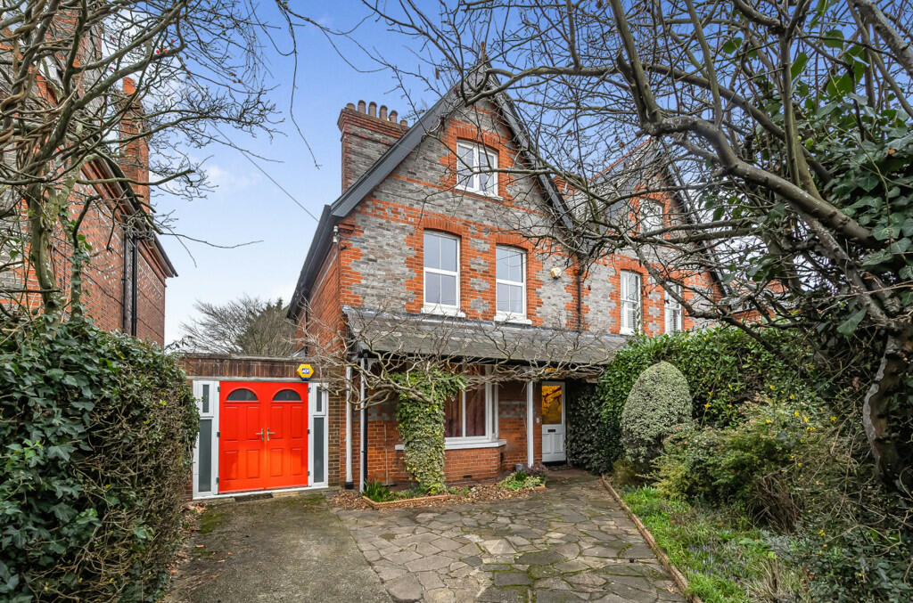 5 bedroom semi-detached house for sale in Glebe Road, Reading, Berkshire, RG2