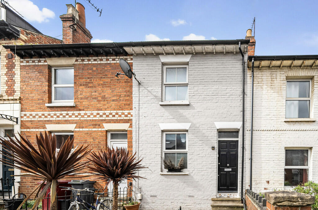 3 bedroom terraced house for sale in Southampton Street, Reading, Berkshire, RG1