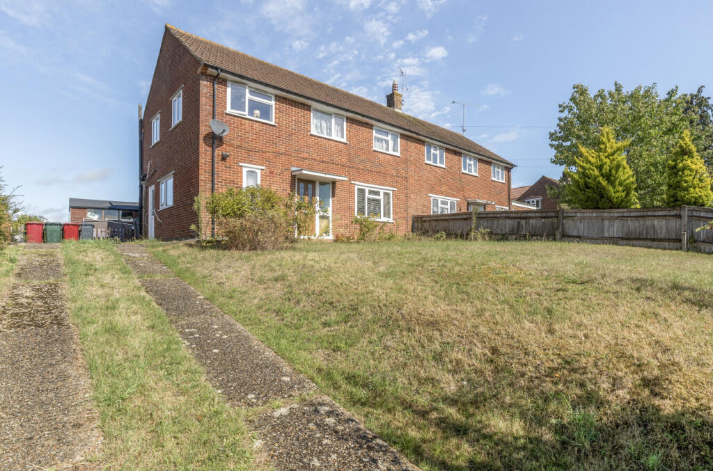 4 bedroom semi-detached house