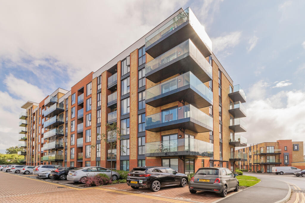 Main image of property: Oscar Wilde Road, Reading, Berkshire