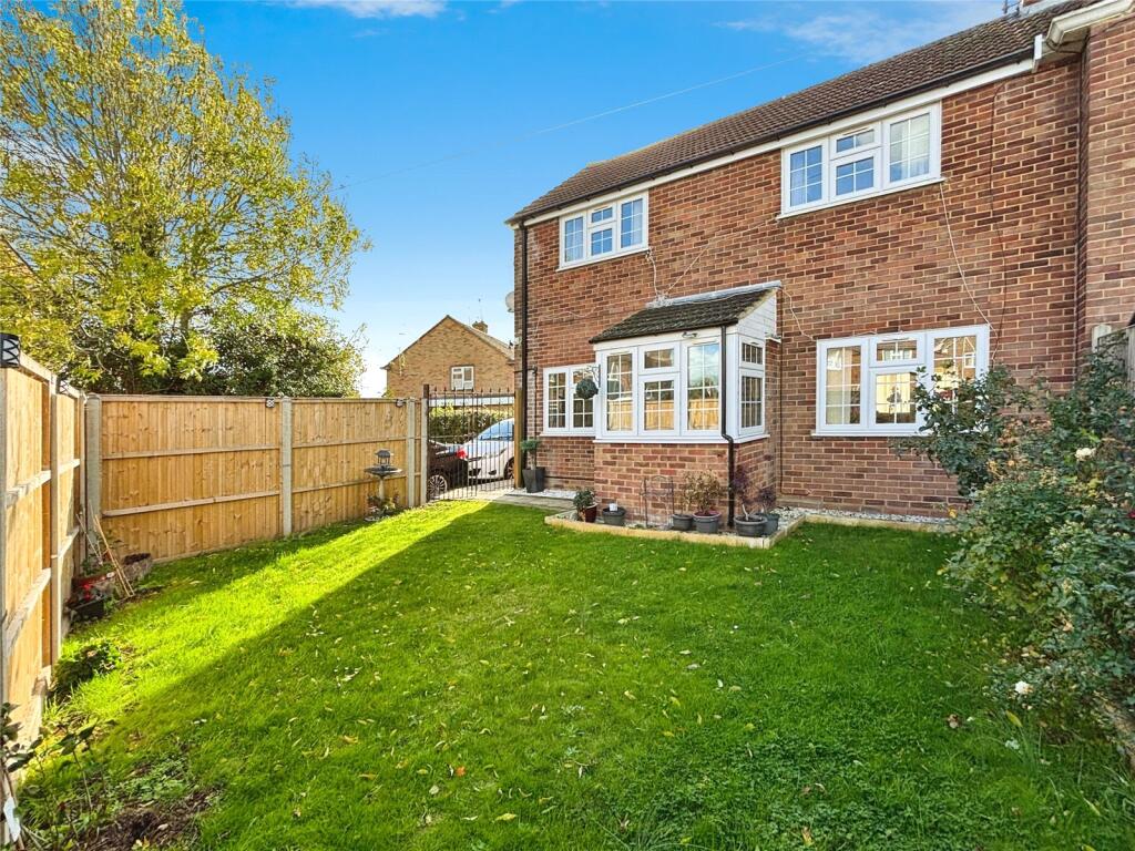 Main image of property: Lulworth Road, Reading, Berkshire