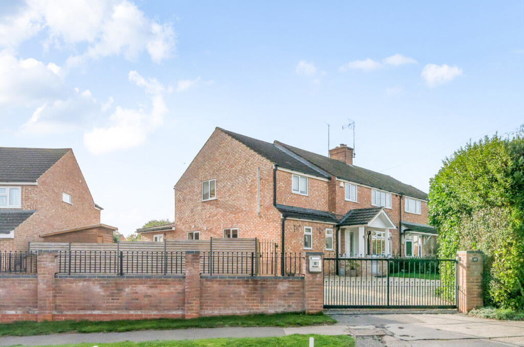 Main image of property: Geoffreyson Road, Caversham Heights, Reading