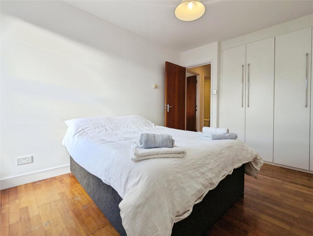 Main image of property: Southampton Street, Reading, Berkshire