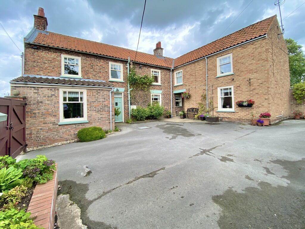 Main image of property: Foston Lane, North Frodingham