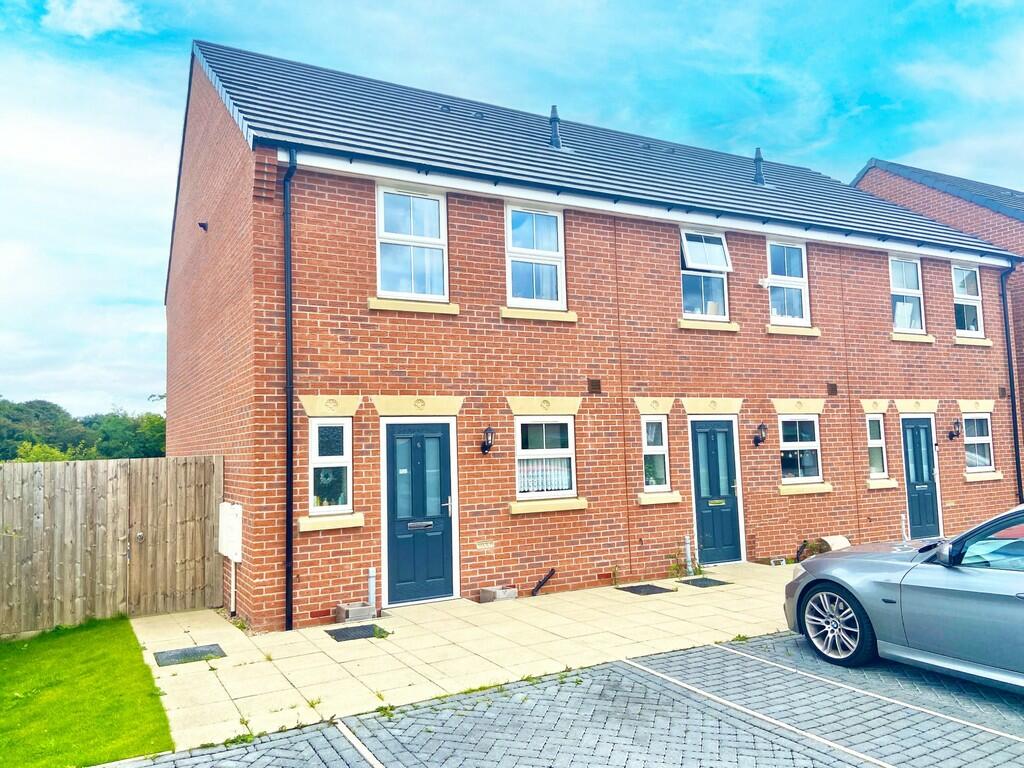 2 bedroom end of terrace house for sale in Whitley Garth, Driffield, YO25